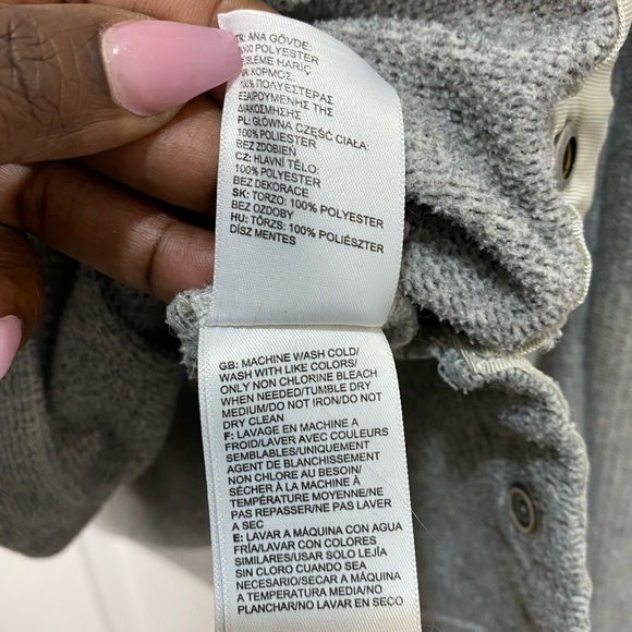 North Face gray hoodie long sleeve top, size large - Picture 10 of 13